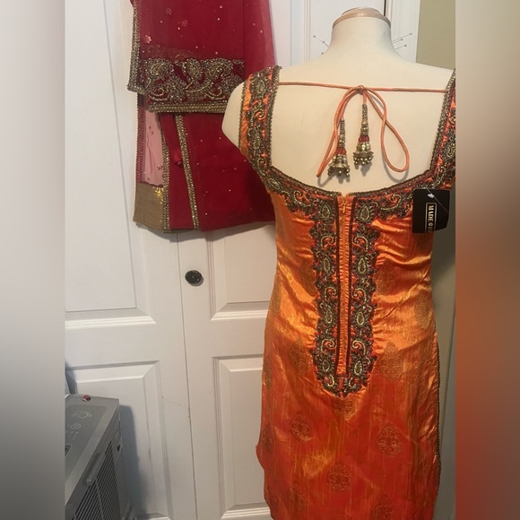 BNWT orange Made in India suit - Picture 2 of 2